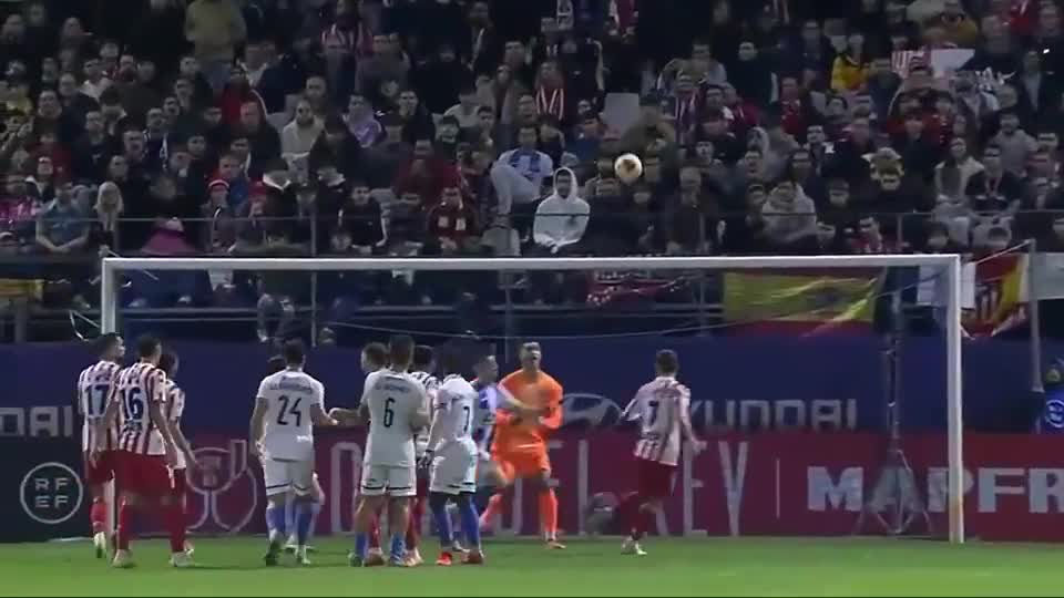 AI的奶来了！大模型看欧冠，皇马巴萨拜仁巴黎四